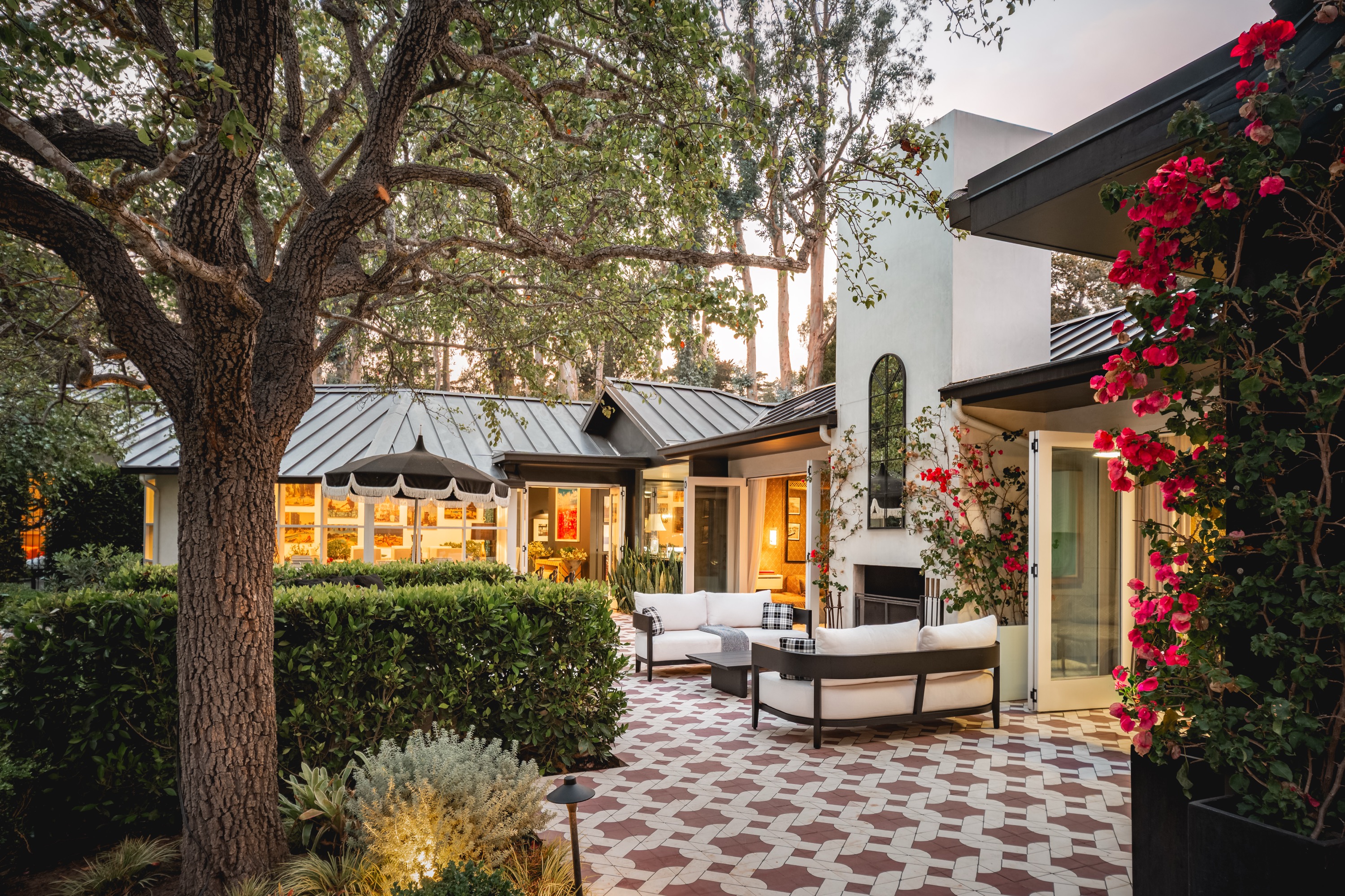1381 E Valley Road, Montecito, photo 2
