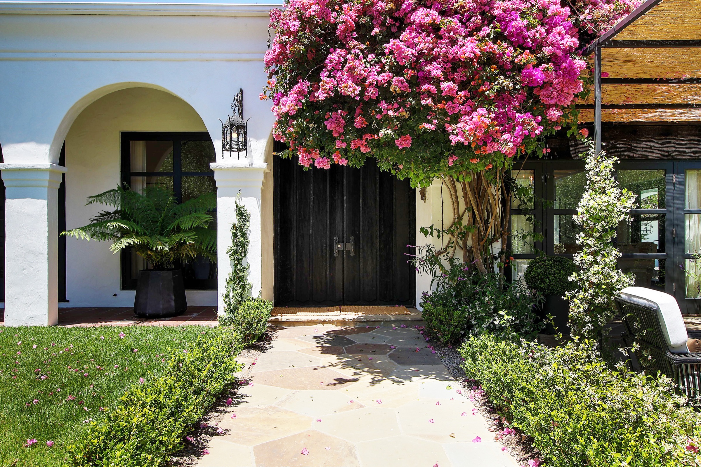 2084 Alisos Drive, Montecito, photo 2