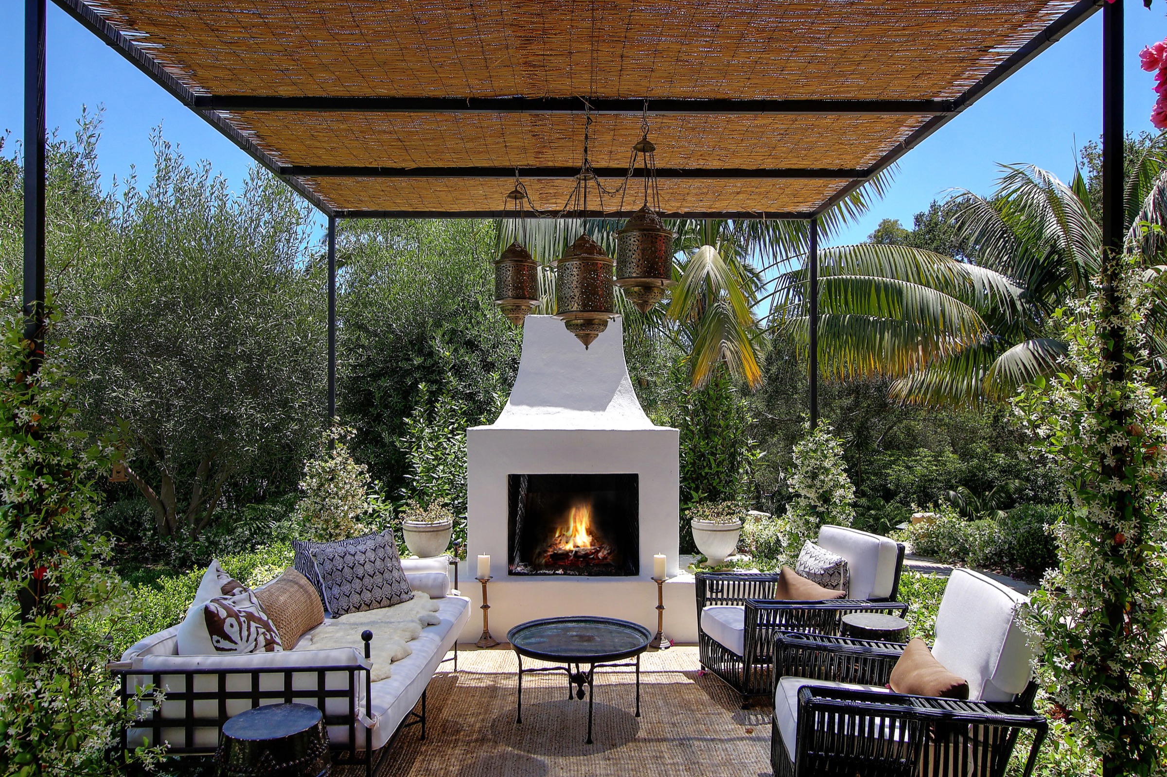 2084 Alisos Drive, Montecito, gallery photo 2