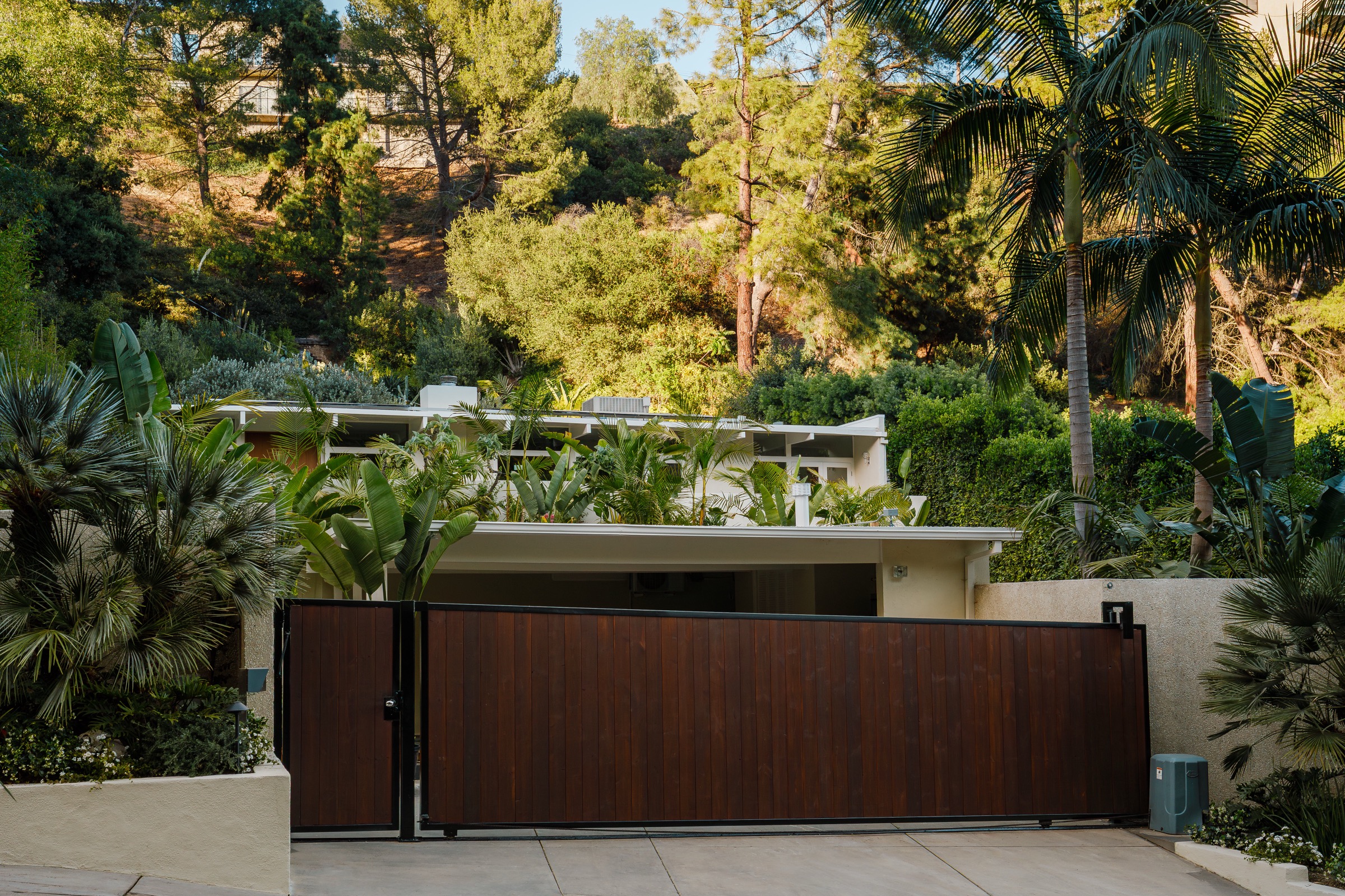 2544 Greenvalley Road, Los Angeles, photo 2