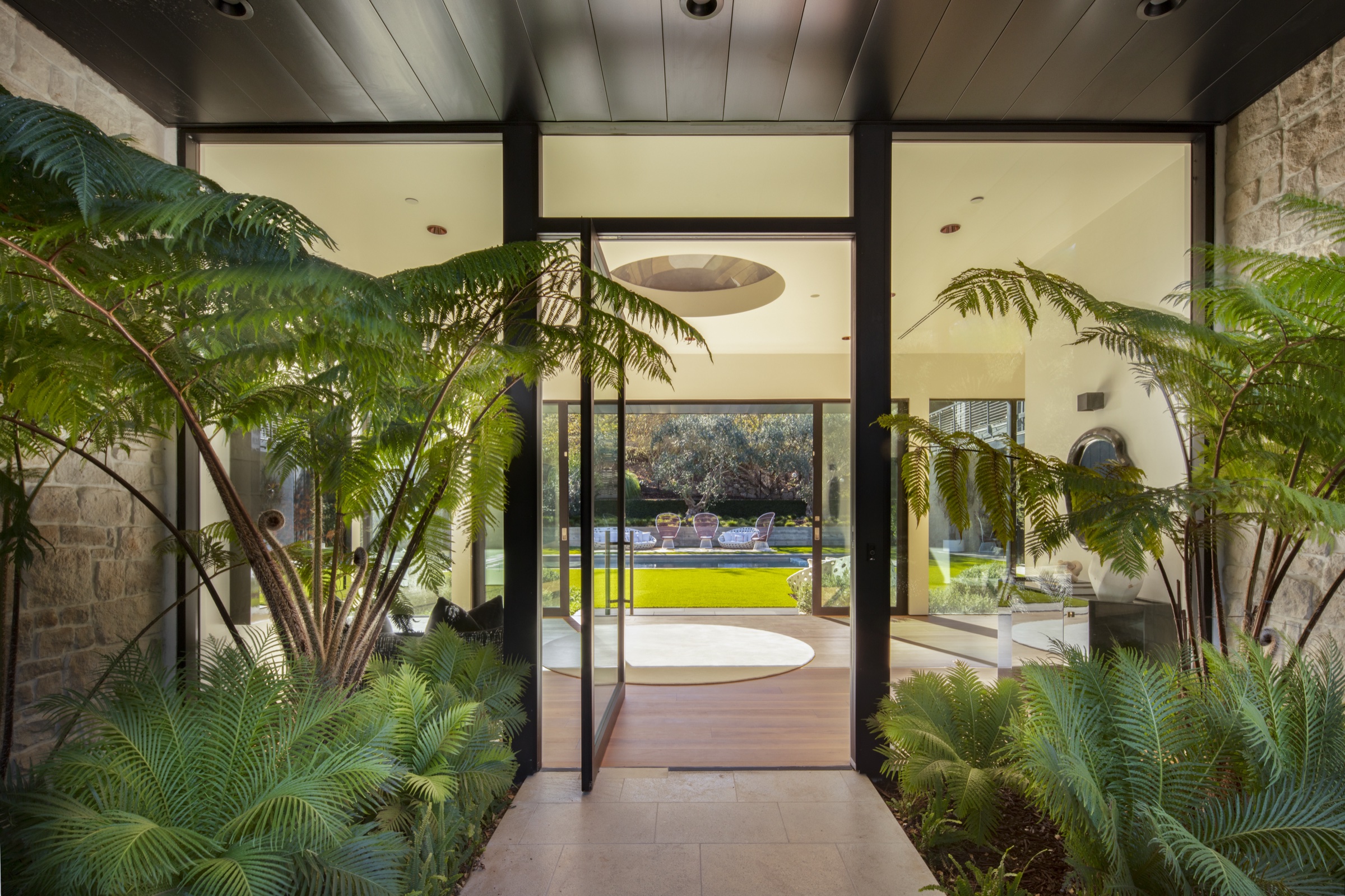 691 Via Trepadora, Hope Ranch, photo 2